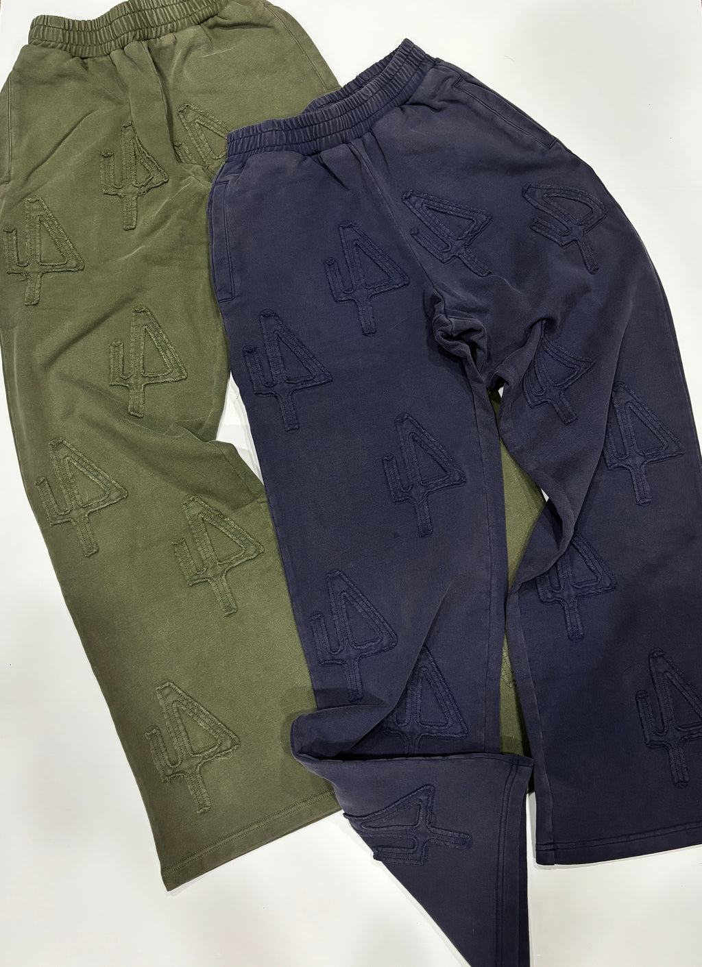 Signature oversized sweatpants